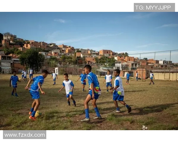 21号球星闪耀绿茵场 驾驭足球艺术引领新潮流 21号球星闪耀绿茵场 驾驭足球艺术引领新潮流
